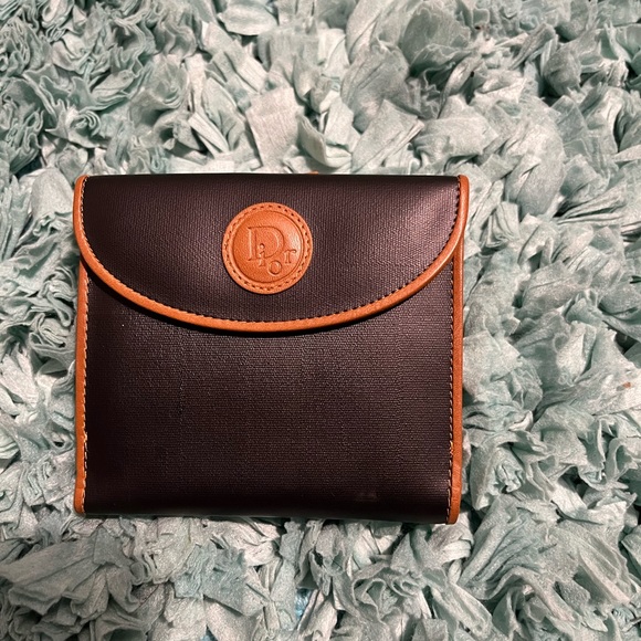Beautiful like New Christian Dior wallet - Picture 2 of 8